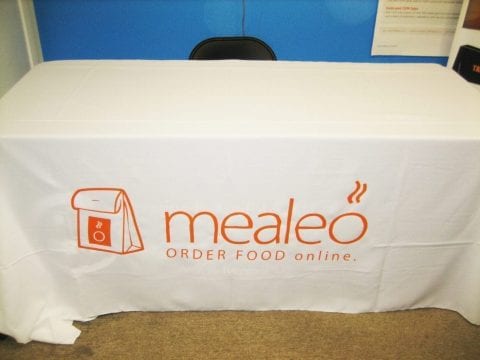 mealeo custom table covers